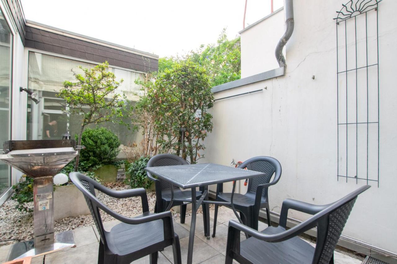 Central City Villa Neuss Exterior foto
